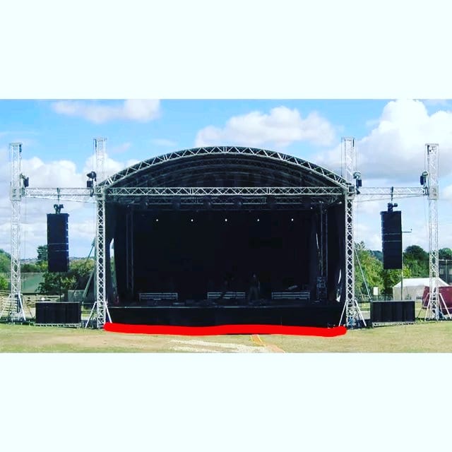 curve roof stage