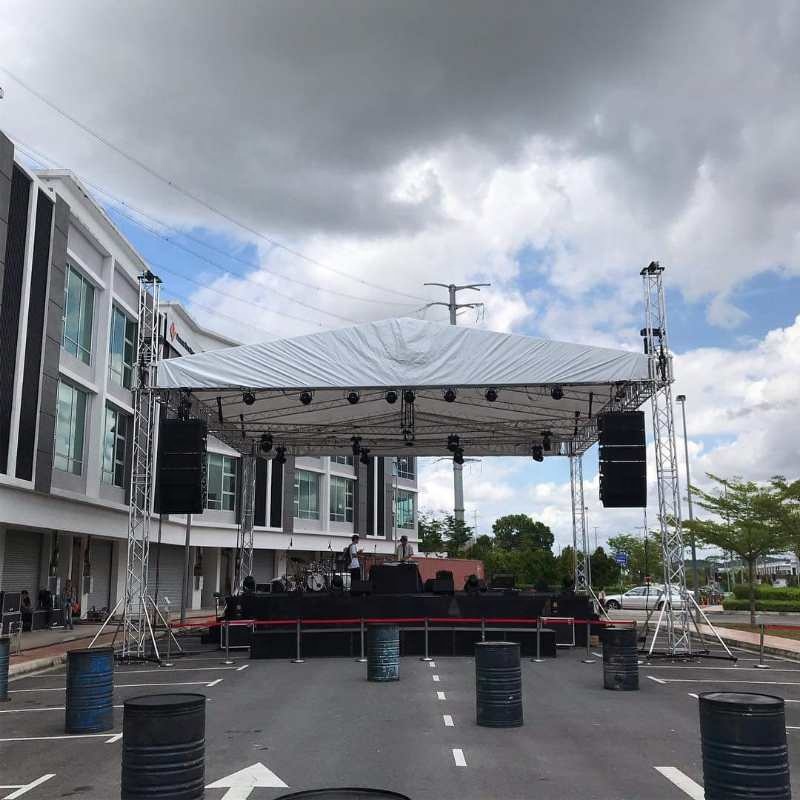 roof truss stage