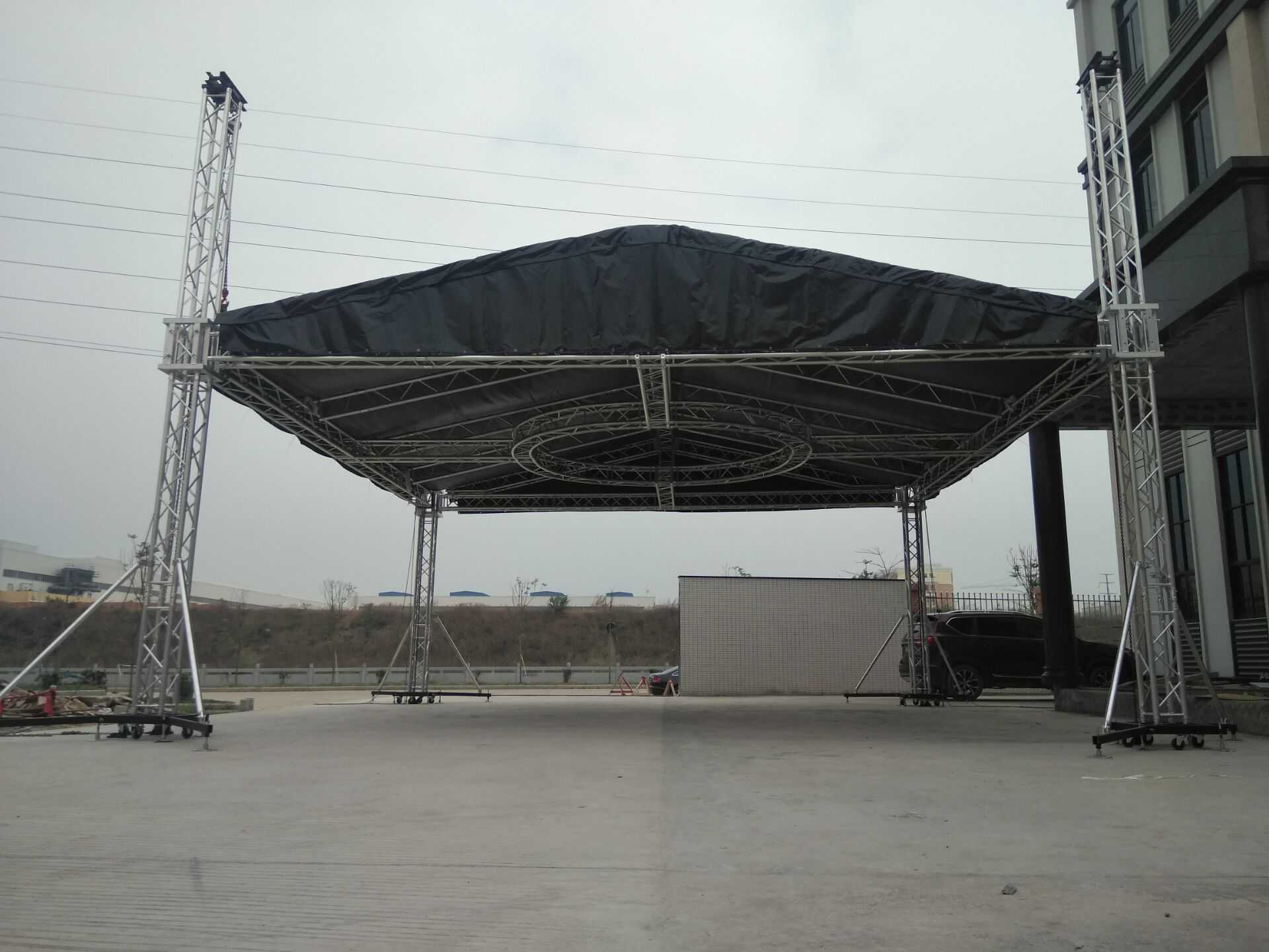 concert truss for Valentine's Day